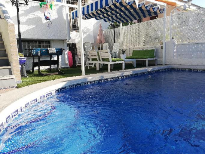 דירות סן פדרו דל פינטר Piso Entero En Semi Sotano Con Piscina Salina Privada מראה חיצוני תמונה